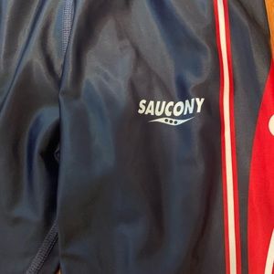Saucony running leggings size s